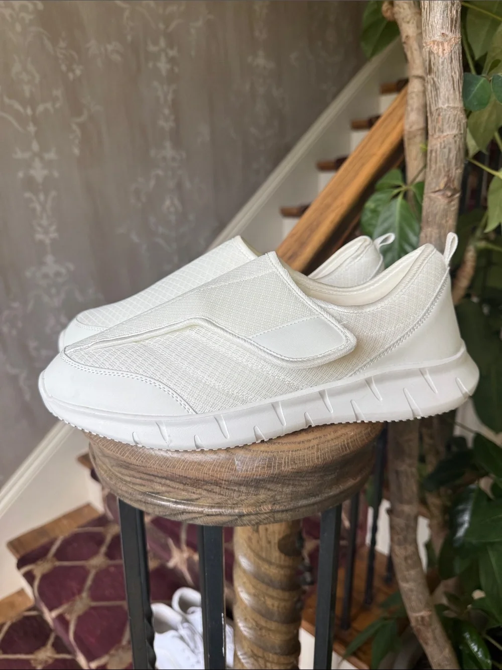 ORTHO REST ladies slip on Orthopedic shoe size 9 1/2 excellent condition
